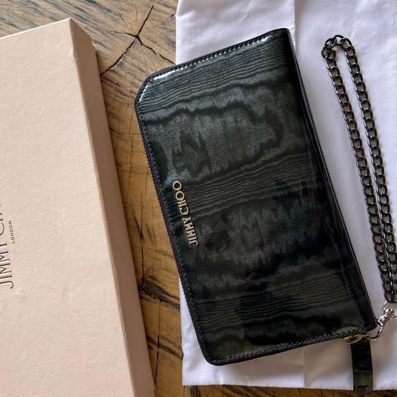 Jimmy Choo PIPPA Wallet Medium Wristlet w/Chain - Picture 7 of 10